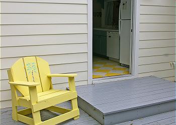bporch000.jpg (17007 bytes)